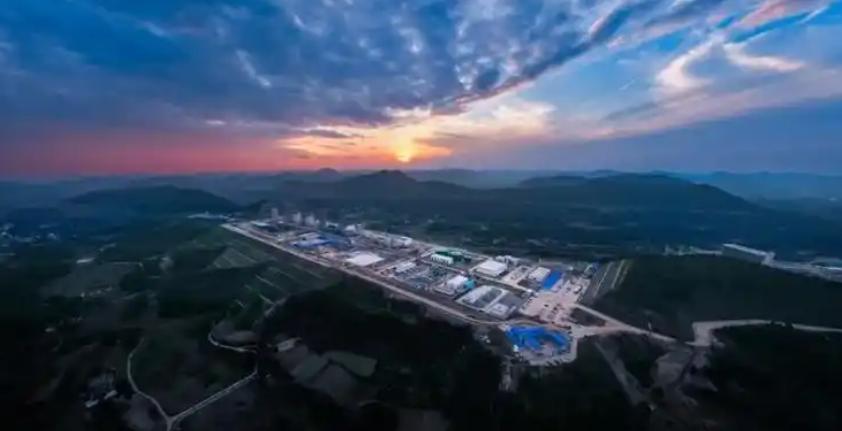 我國首個天然氣全鏈條深冷處理廠全面投產