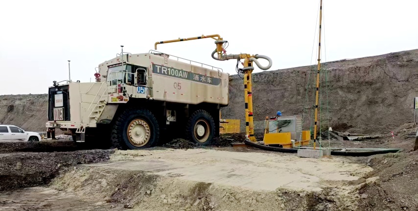 扎哈淖爾露天煤礦智能加注灑水系統投運