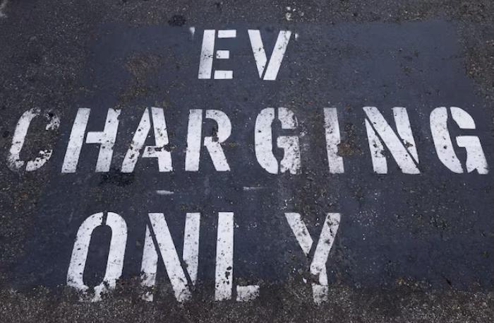 美國電動汽車充電站建設(shè)進度緩慢 聯(lián)邦資金使用受質(zhì)疑