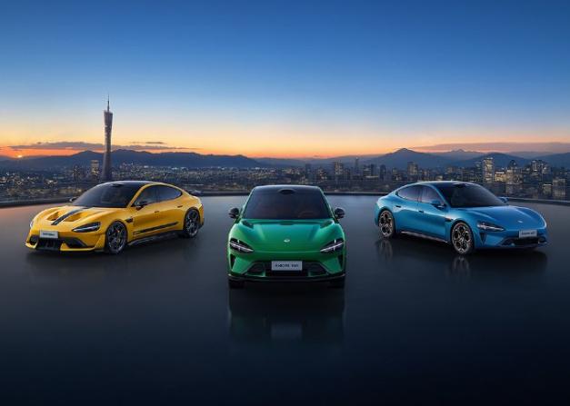 小米汽車現(xiàn)車選購(gòu)功能開(kāi)放，部分車型12月26日前鎖單預(yù)計(jì)年底前交付